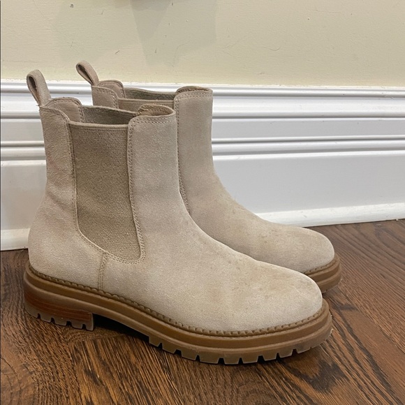 Steve Madden Shoes - Steve Madden Tan Combat Boots